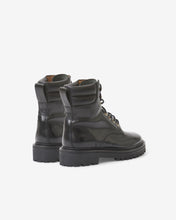 Load image into Gallery viewer, Campa Boots in Black
