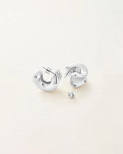 Load image into Gallery viewer, Chunky Doune Hoops in Silver
