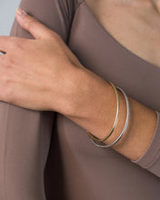 Load image into Gallery viewer, Dane Bangle Set in Two-tone
