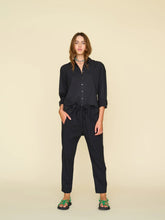 Load image into Gallery viewer, Draper Pants in Black
