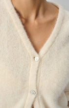 Load image into Gallery viewer, Gilet Femme East Cardigan in Pearl Melange
