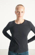 Load image into Gallery viewer, Gamipy Long Sleeve Shirt in Noir
