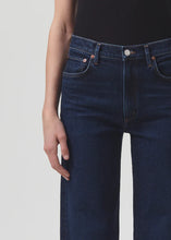 Load image into Gallery viewer, Harper Jeans in Formation
