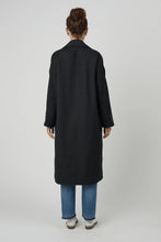 Load image into Gallery viewer, Leo Jacket in Black
