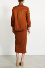 Load image into Gallery viewer, Lauren Blouse in Cognac
