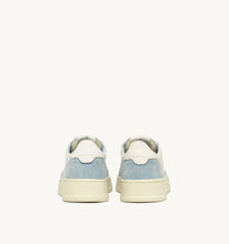 Load image into Gallery viewer, Medalist Low Top Trainers in Goat/ White Suede/ Portofino
