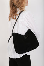 Load image into Gallery viewer, Vigo Hobo Bag In Black/Gold
