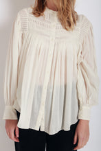 Load image into Gallery viewer, Plalia Shirt in Ecru

