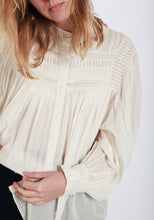 Load image into Gallery viewer, Plalia Shirt in Ecru
