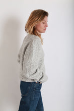 Load image into Gallery viewer, Galini Pullover in Light Grey
