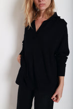 Load image into Gallery viewer, Giliane Pullover in Midnight
