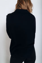 Load image into Gallery viewer, Giliane Pullover in Midnight
