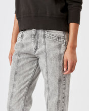 Load image into Gallery viewer, Sulanoa Pants in Light Grey
