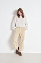 Load image into Gallery viewer, Niby Pullover in Polar Melange
