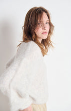 Load image into Gallery viewer, Niby Pullover in Polar Melange
