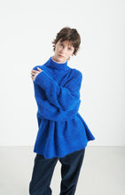 Load image into Gallery viewer, Niby Sweater in Royal Blue
