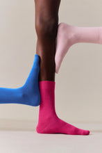 Load image into Gallery viewer, Bamboo Socks in Strong Blue
