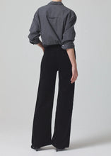 Load image into Gallery viewer, Corduroy Paloma Baggy Jeans in Black
