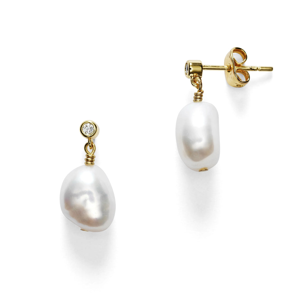 Pearly Earrings in Gold