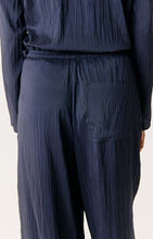 Load image into Gallery viewer, Refyway Trousers in Night
