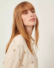 Load image into Gallery viewer, Botenzo Shirt in Whibloom
