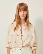 Load image into Gallery viewer, Botenzo Shirt in Whibloom
