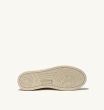 Load image into Gallery viewer, Medalist Low Top Trainers in Leather/ Suede White/ Amazon
