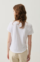 Load image into Gallery viewer, Sonoma V-neck T Shirt in White
