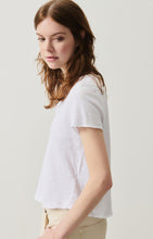Load image into Gallery viewer, Sonoma V-neck T Shirt in White
