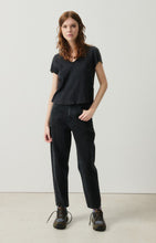 Load image into Gallery viewer, Sonoma V-neck T Shirt in Vintage Black
