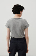 Load image into Gallery viewer, Sonoma V T Shirt in Heather Grey
