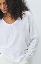 Load image into Gallery viewer, Sonoma Long Sleeve T Shirt in White
