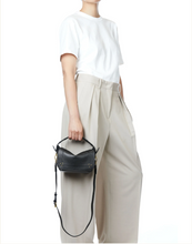 Load image into Gallery viewer, Pepito S in Buffalo Noir Brass
