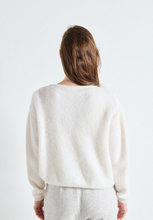 Load image into Gallery viewer, Vitow Cardigan in Blanc
