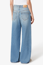 Load image into Gallery viewer, Lemony Pants in Light Blue
