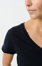 Load image into Gallery viewer, Sonoma T-Shirt in Noir
