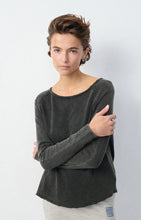 Load image into Gallery viewer, Sonoma Long Sleeve T-Shirt in Vintage Black
