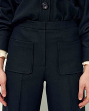 Load image into Gallery viewer, Alberwool Trousers in Black
