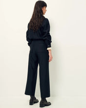 Load image into Gallery viewer, Alberwool Trousers in Black
