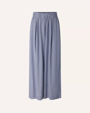 Load image into Gallery viewer, Isla Minima Trousers in Chambray Blue
