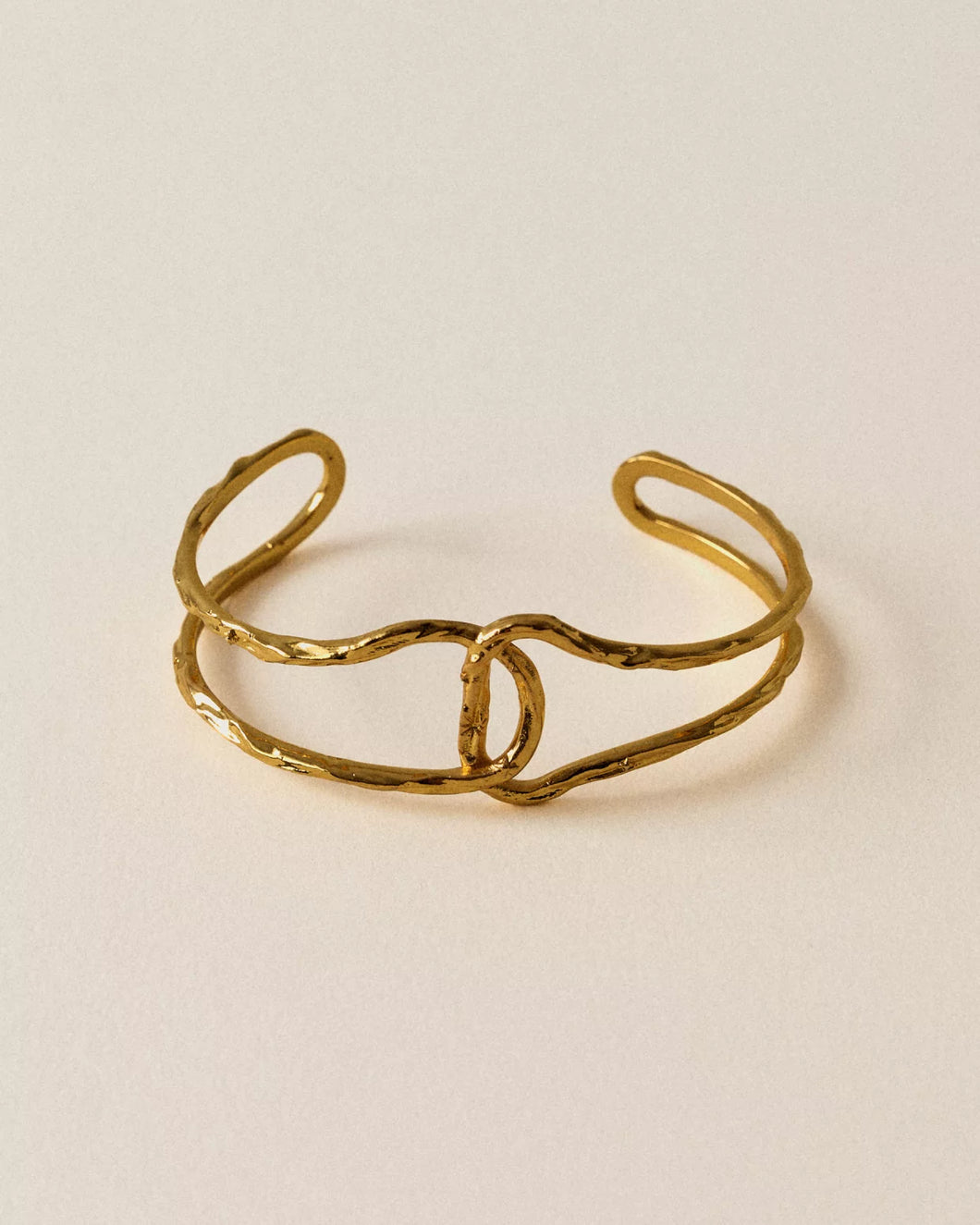Areora R Bangle Bracelet Gold