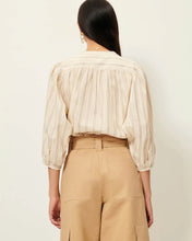 Load image into Gallery viewer, A View Blouse in Sandaguas
