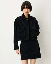 Load image into Gallery viewer, Abbigy Short Trapeze Skirt
