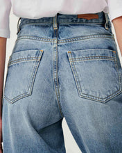 Load image into Gallery viewer, Bay Cruise Jeans in Astral Blue
