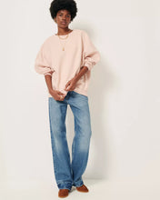 Load image into Gallery viewer, Chebbi Sweatshirt in Ballerina
