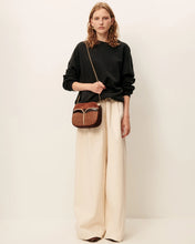 Load image into Gallery viewer, Chebbi Sweatshirt in Black Granit
