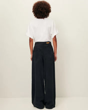 Load image into Gallery viewer, Dalt 5 Pocket Jeans in Black
