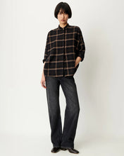 Load image into Gallery viewer, Deliwool Shirt in Navypath
