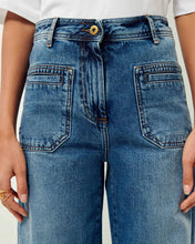 Load image into Gallery viewer, Johnny O Flared High Waisted Jeans Vintage Blue

