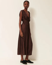 Load image into Gallery viewer, Prezianni Dress in Moka
